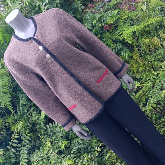 GEIGER COLLECTION (AUSTRIA) LADIES CRESTED PURE WOOL LUXURY SWEATER-COAT - Picture 8 of 17